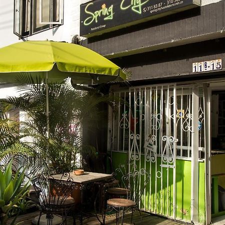 Spring City Hostel Medellín Buitenkant foto