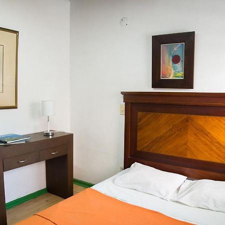 Spring City Hostel Medellín Buitenkant foto