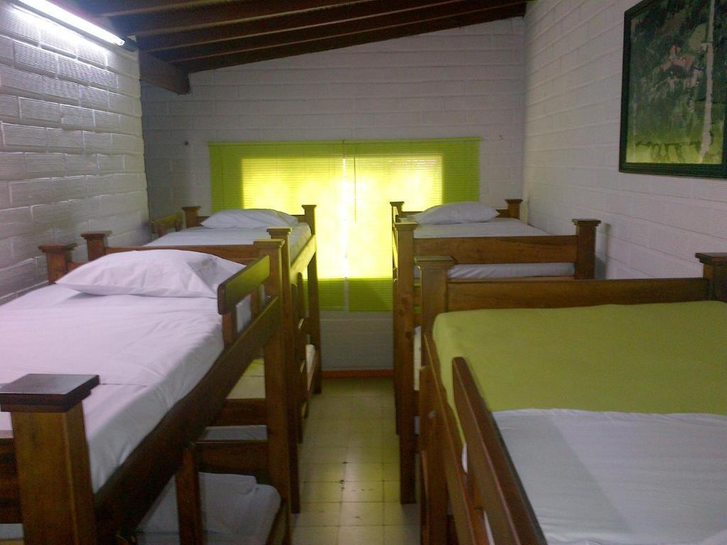 Spring City Hostel Medellín Buitenkant foto