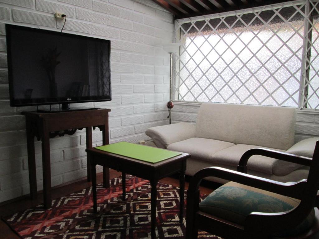 Spring City Hostel Medellín Buitenkant foto