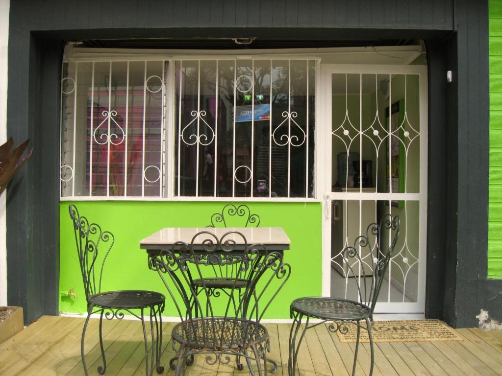 Spring City Hostel Medellín Buitenkant foto