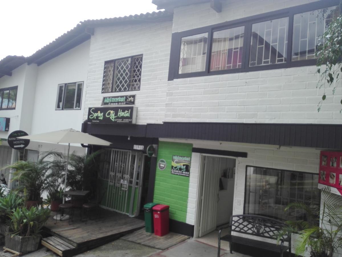Spring City Hostel Medellín Buitenkant foto