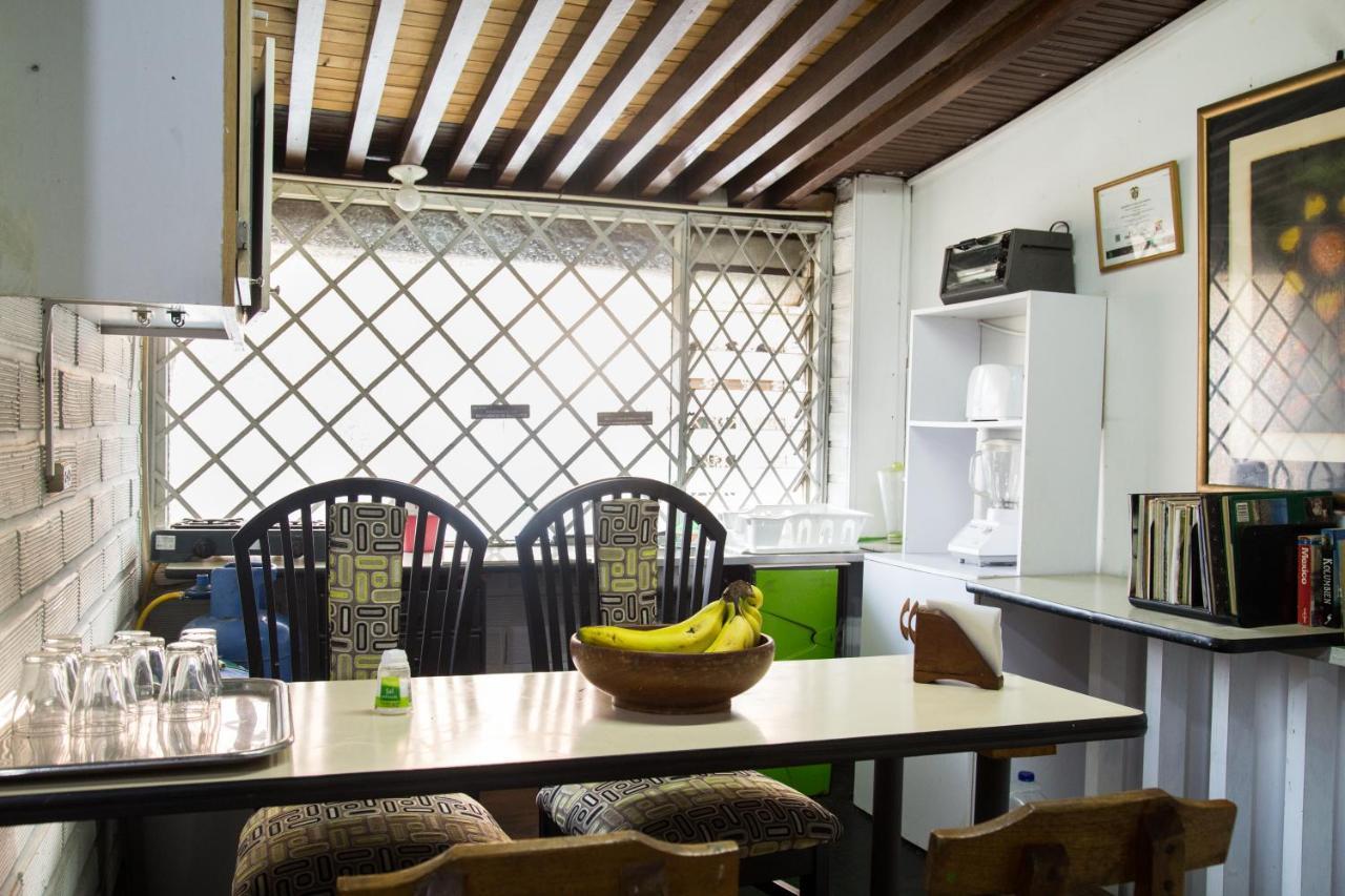 Spring City Hostel Medellín Buitenkant foto