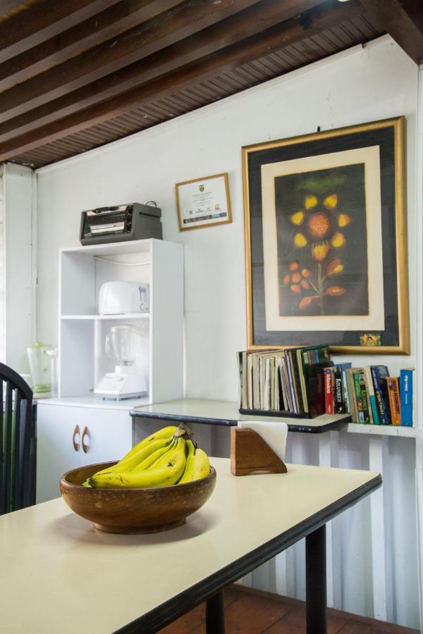 Spring City Hostel Medellín Buitenkant foto