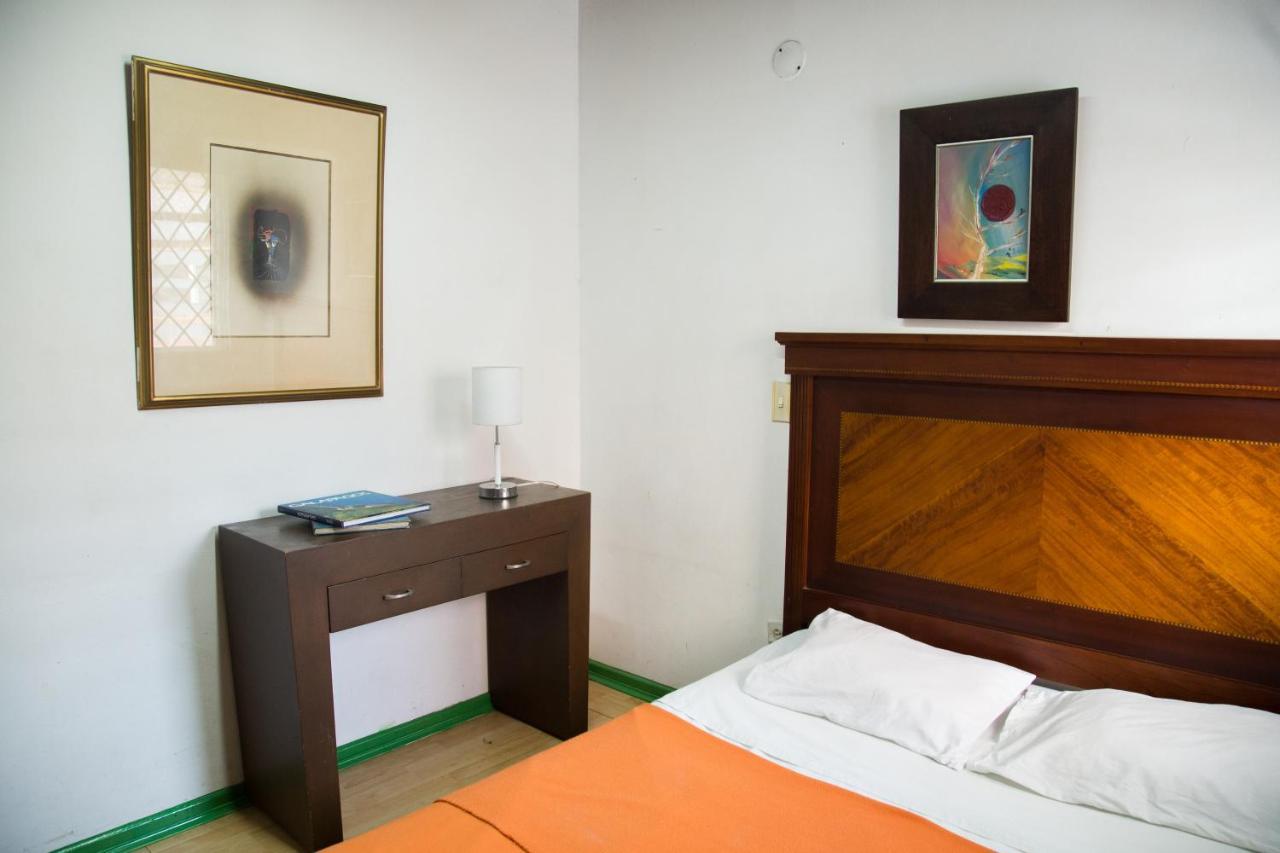 Spring City Hostel Medellín Buitenkant foto